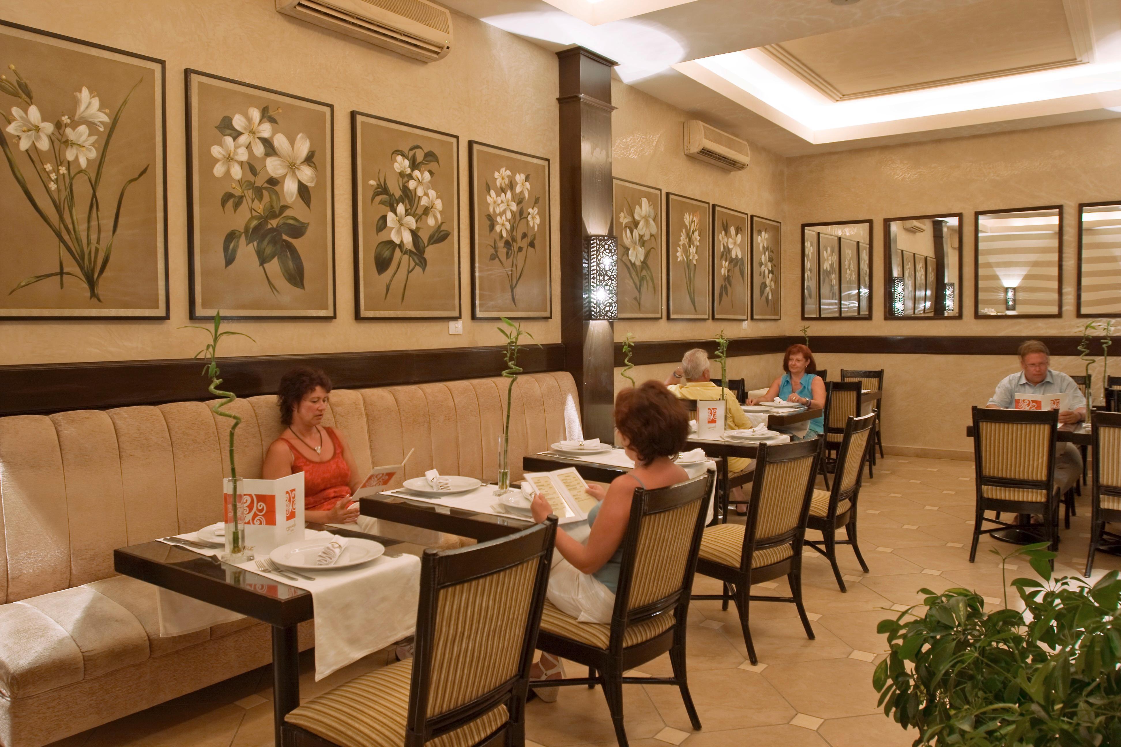 Jaz Makadi Star & Spa Хургада Екстериор снимка